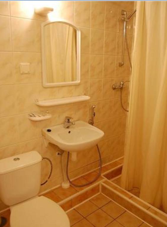 Hotel Krunk Sillamäe Habitación foto